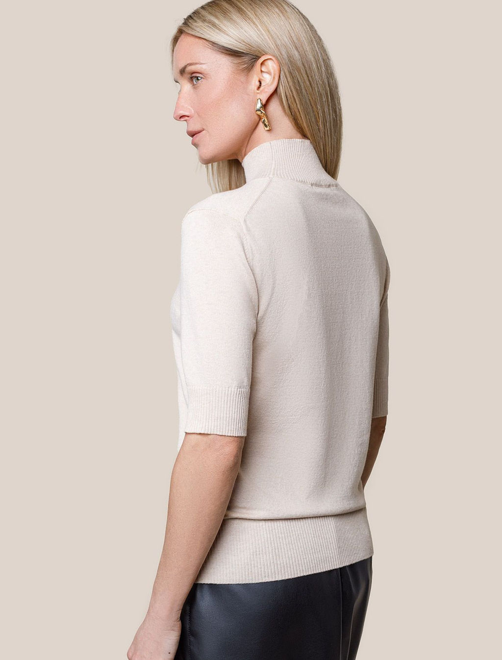 D34.201 Свитер женский бежевый меланж