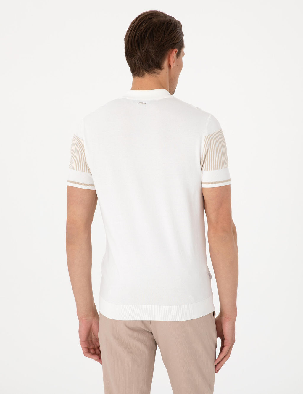Ekru Slim Fit Fermuarl_ Polo Yaka Triko Ti__rt