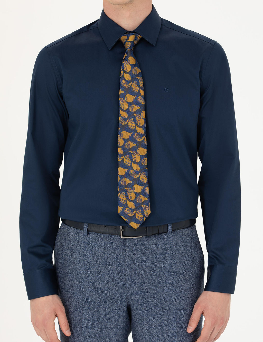 Темно-синяя базовая рубашка узкого кроя с длинным рукавом - Cacharel фото 6