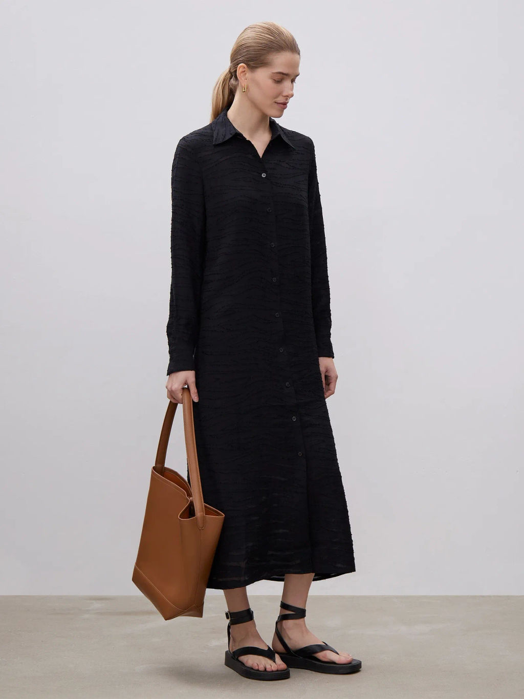 Платье Emka PL1527/espresso из вискозы черное