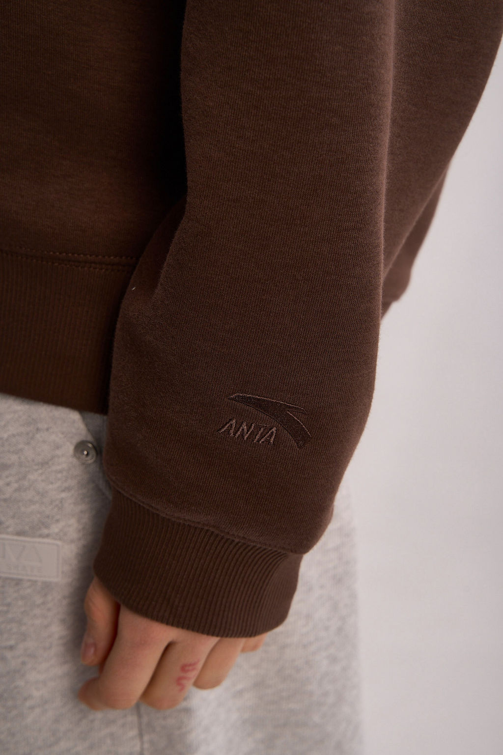 Худи Мокко ANTA SPORTS CLUB Sweat Hoodie