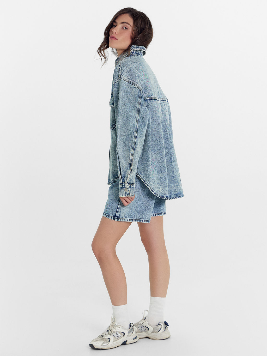 Шорты женские джинсовые в голубом цвете голубой 2024-DS101-2 - Mark formelle фото 2