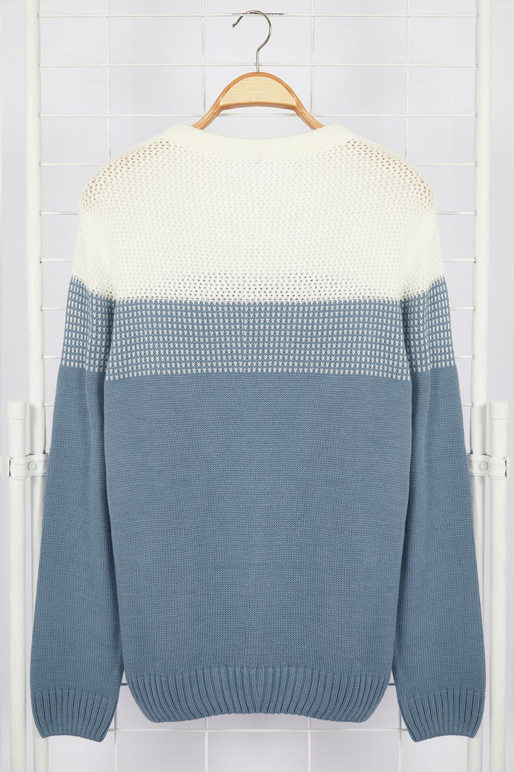 TRENDYOL MAN Bej Slim Fit Dar Kesim Bisiklet Yaka Renk Bloklu Kazak TMNAW21KZ0543 - Trendyolmilla фото 32