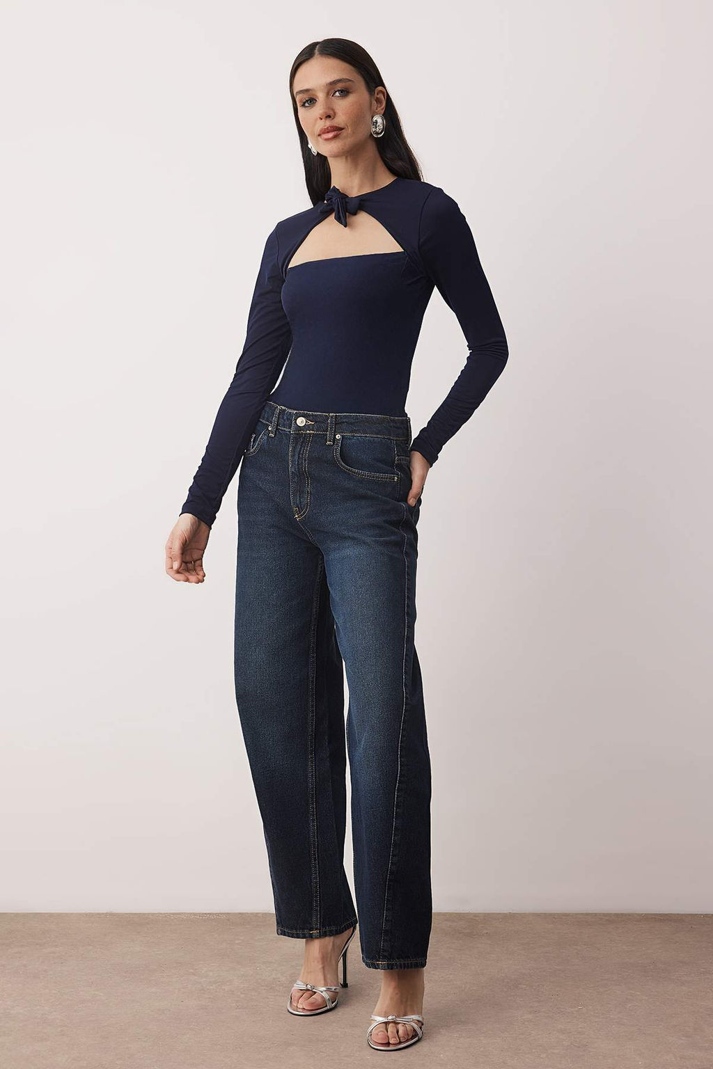 Lacivert Duz Asimetrik Yaka Uzun Orme Sandy Body TPRAW26BD00023