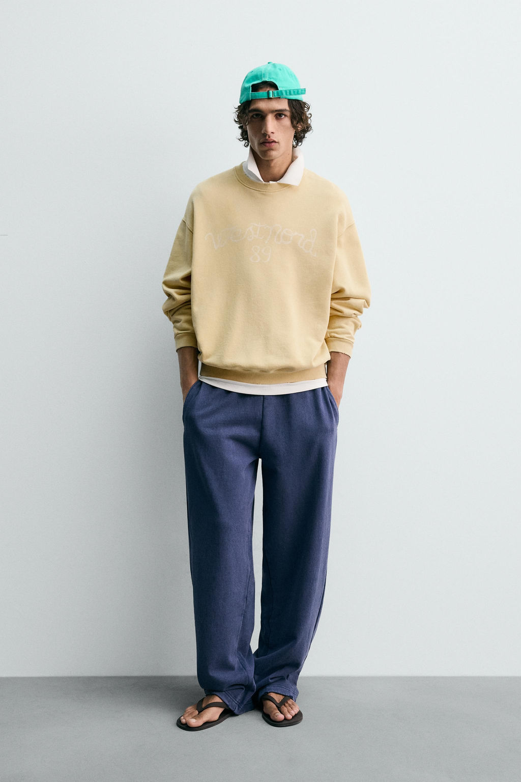 WASHED PRINTED SLOGAN SWEATSHIRT - Zara фото 9