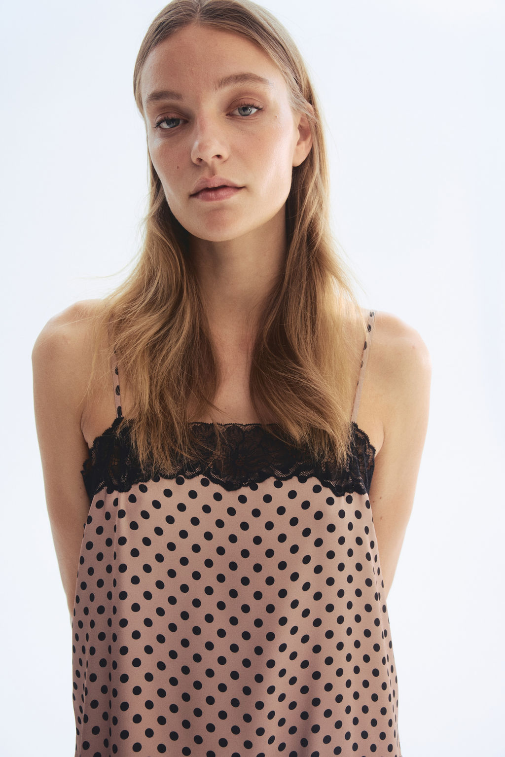 Vestido lencero con ribetes de encaje - H&m фото 6