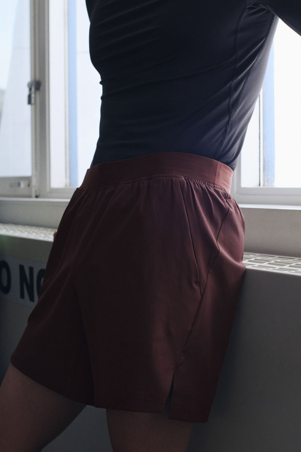 Pantal?n corto a media pierna con DryMove - H&m фото 13