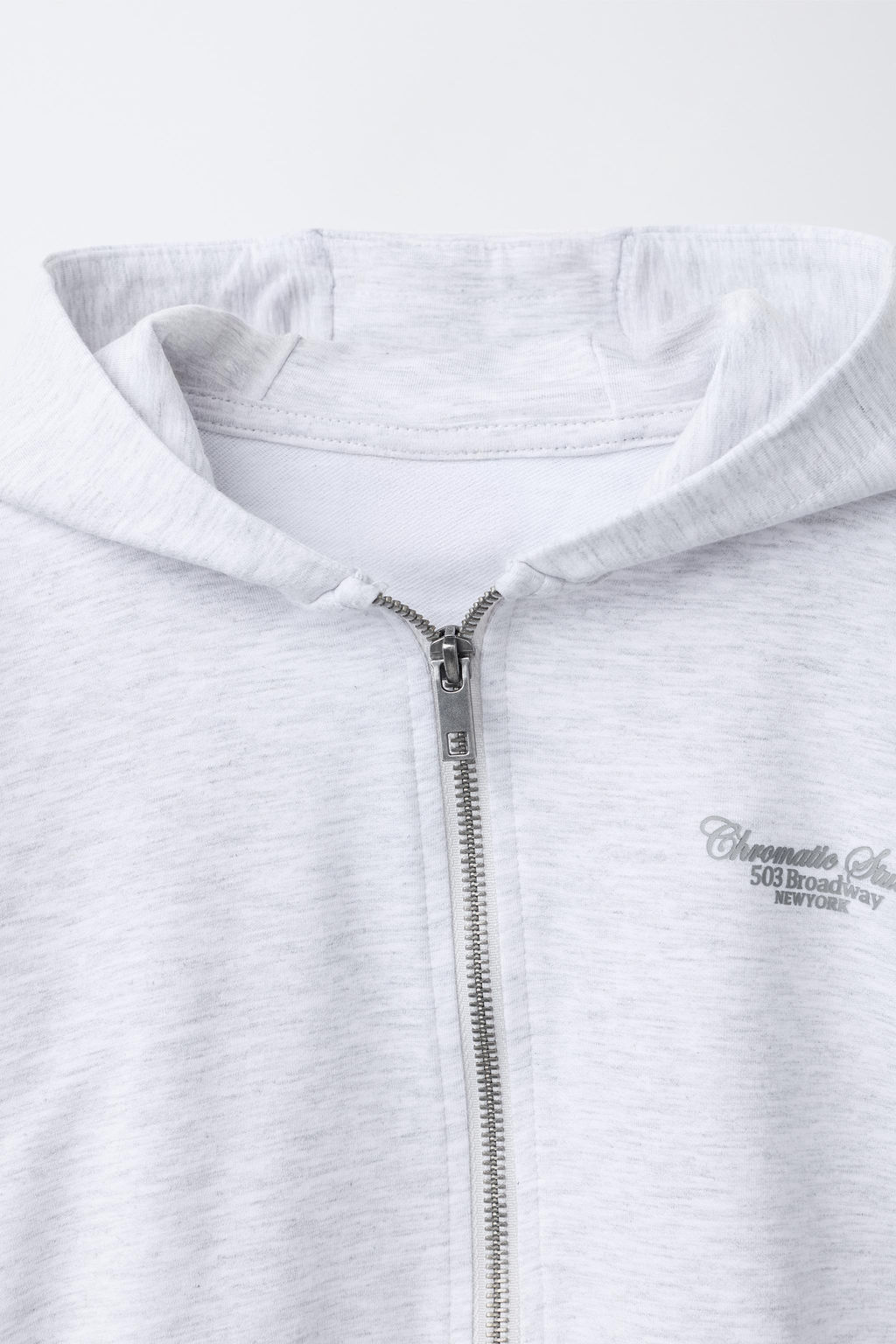 SUDADERA CAPUCHA TEXRO RELIEVE / Gris vigor? - Zara фото 3
