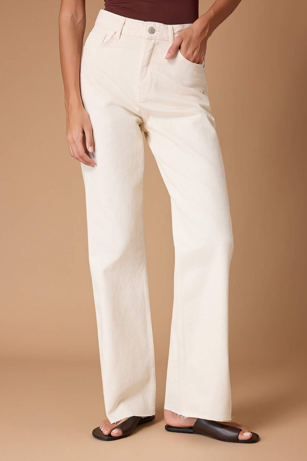 Ekru Pacas? Kesikli Yuksek Bel Straight %100 Pamuk Non-Stretch Jeans TWOAW25JE00378