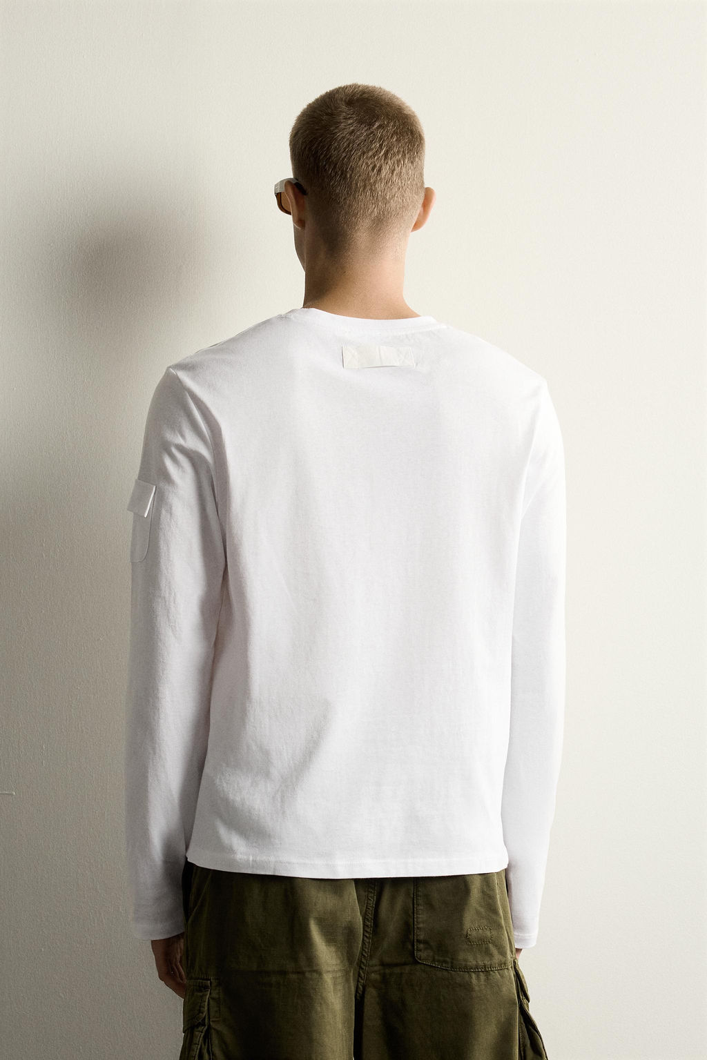 CAMISETA MANGA LARGA BOLSILLO / Blanco - Zara фото 3