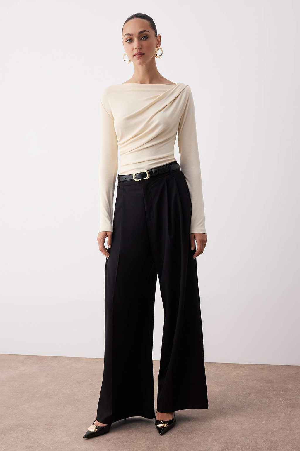 Siyah Fitted/Vucuda Oturan Asimetrik yaka Detayl? Yumusak Kumasl? Esnek Orme Bluz TWOAW26BZ00088 - Trendyolmilla фото 2