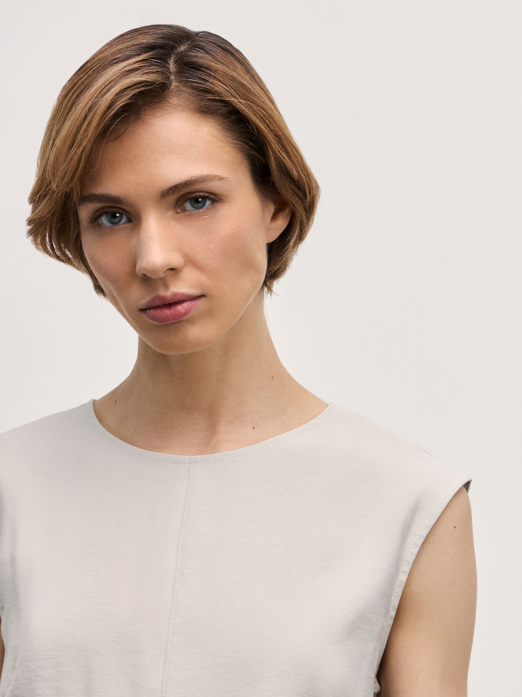 Топ из вискозы прямого кроя / Zarina фото 6