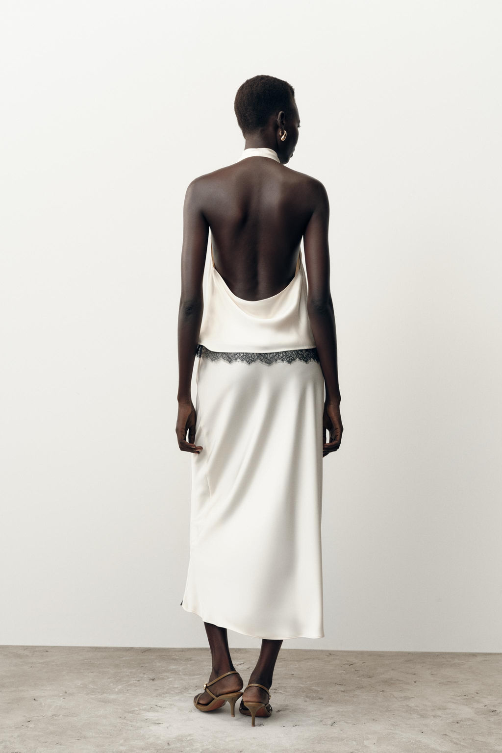 SATIN HALTER TOP WITH LACE - Zara фото 10