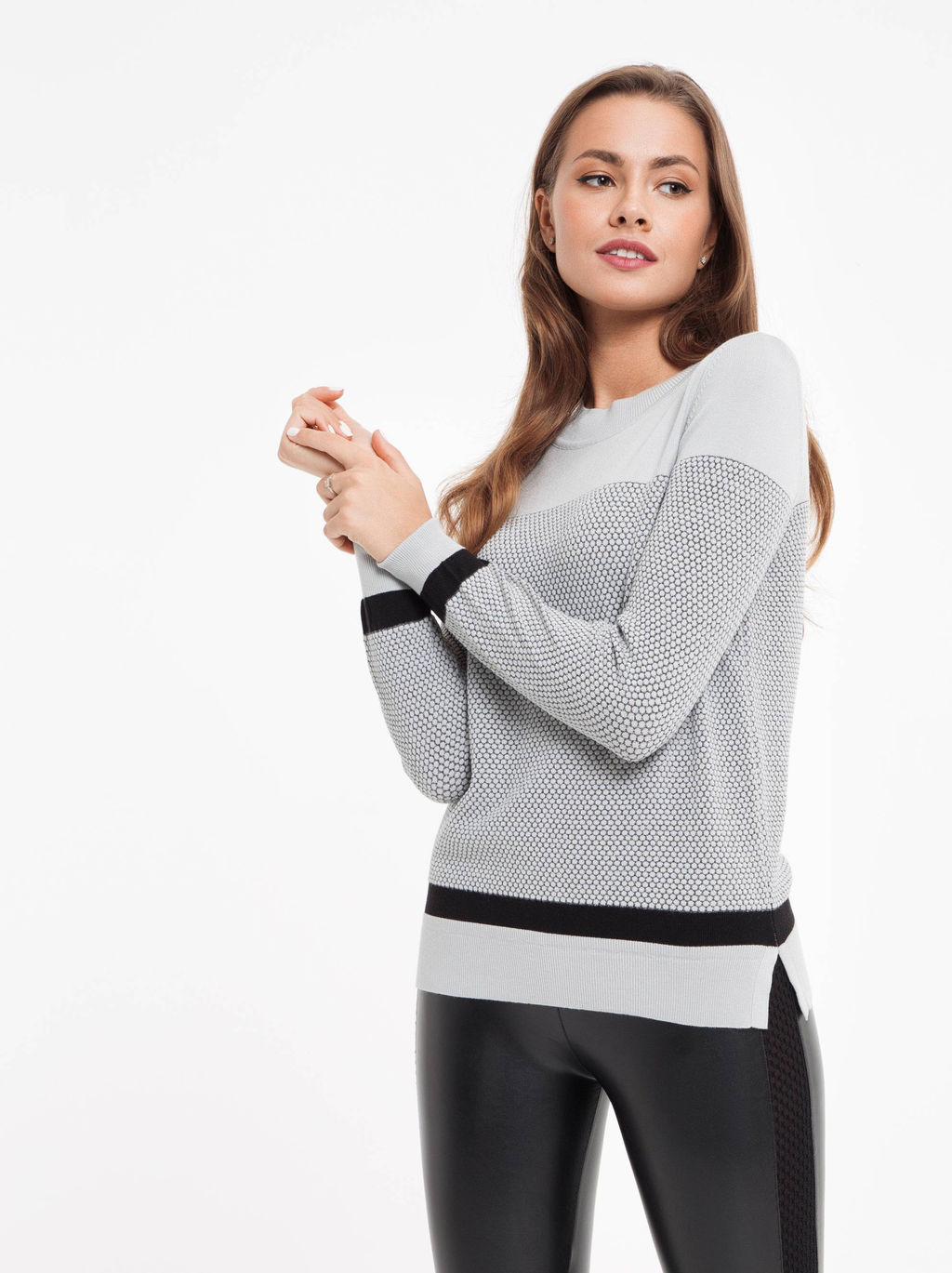 CONTE Экстрамягкий фактурный джемпер с металлическим блеском 035 серый