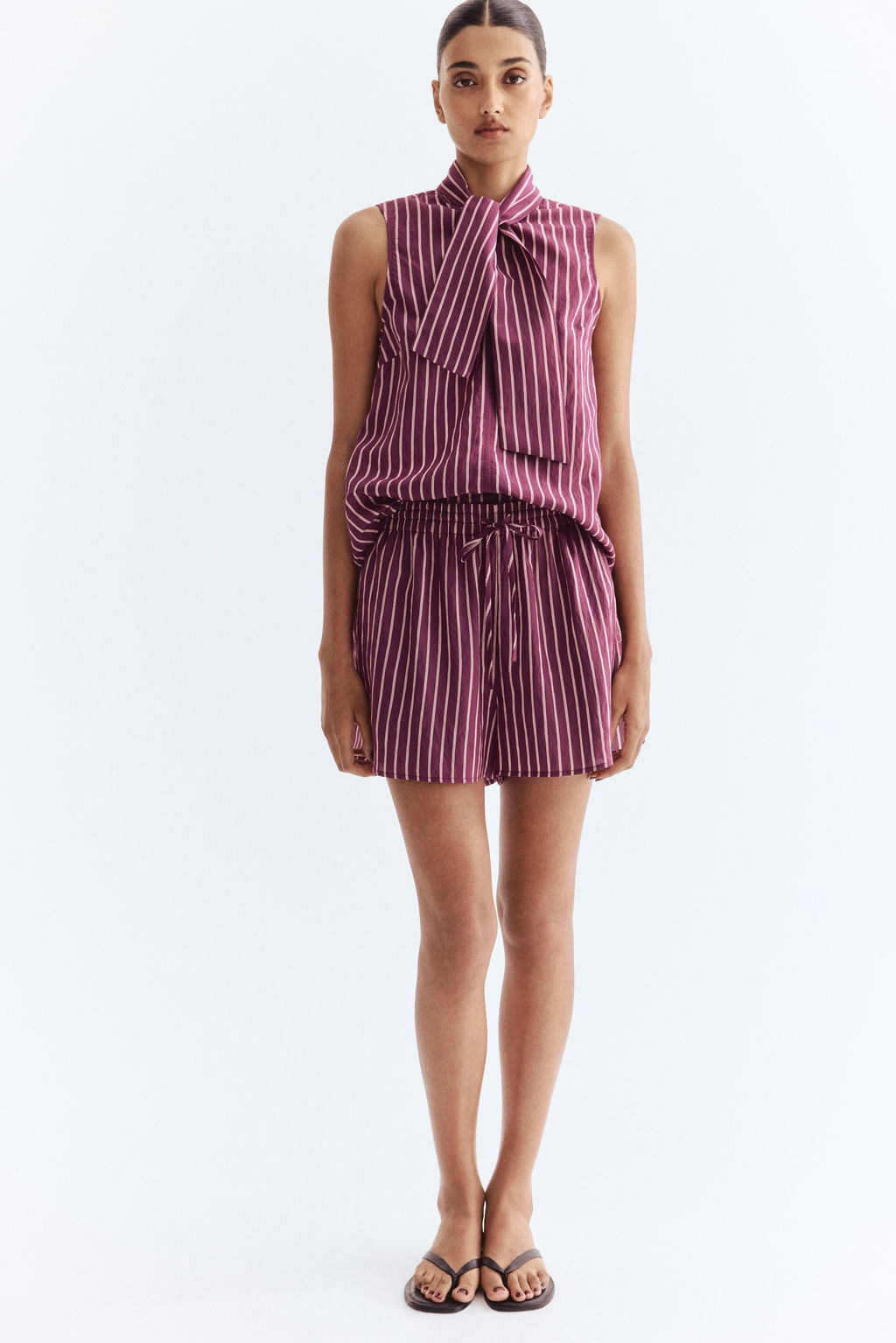 Pantal?n corto con cord?n de ajuste - H&m фото 2