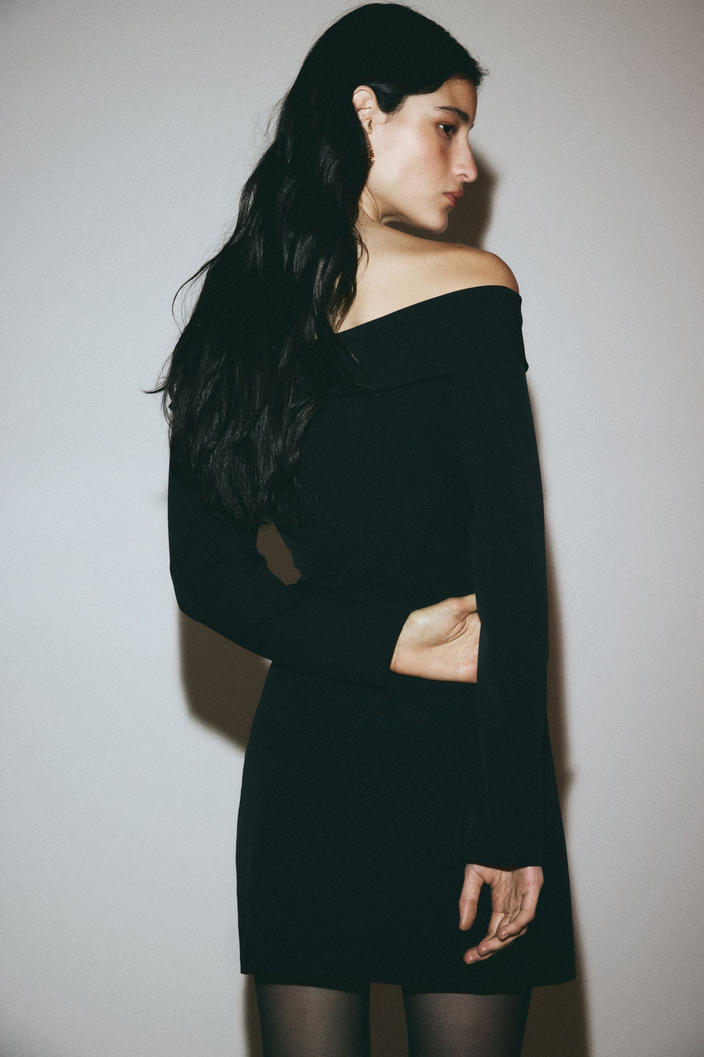 Vestido cruzado off-the-shoulder - H&m фото 5