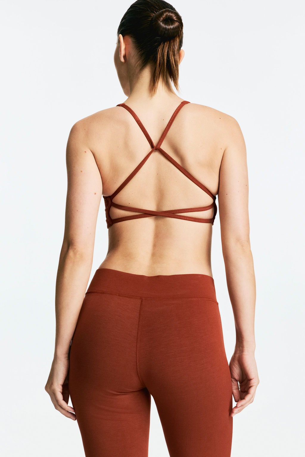 Sujetador de deporte con SoftMove Light Support - H&m фото 4