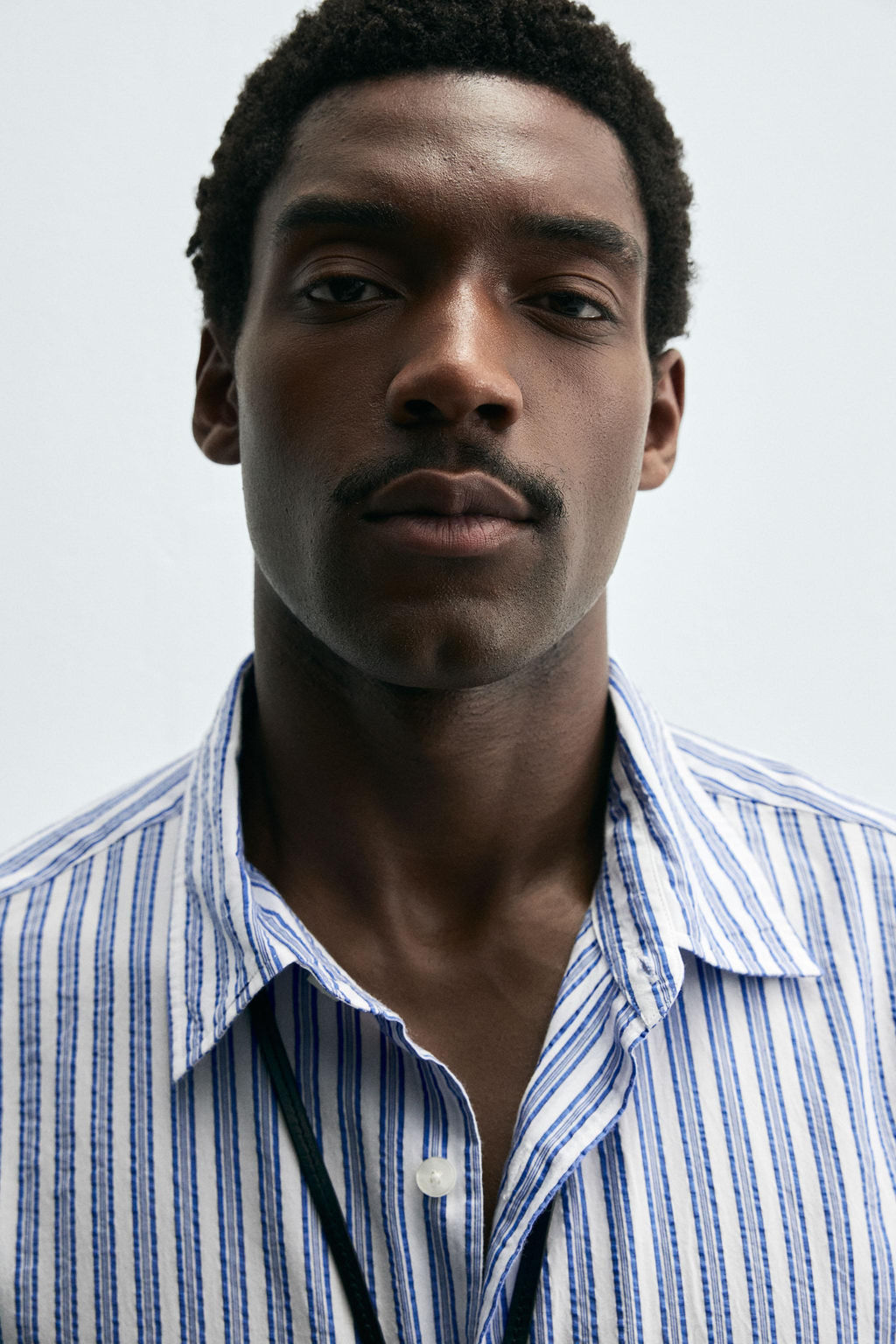 CREASED-EFFECT STRIPED SHIRT - Zara фото 5