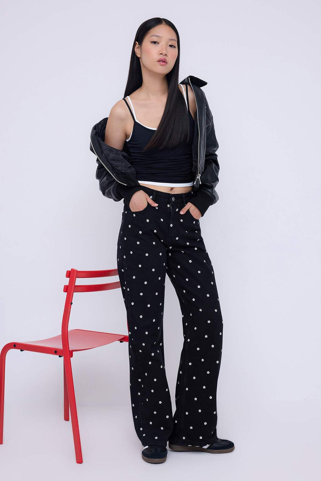 Teen Siyah Cicek Desenli Normal Bel Wide Leg Jeans TWOAW26JE00004 - Trendyolmilla фото 2