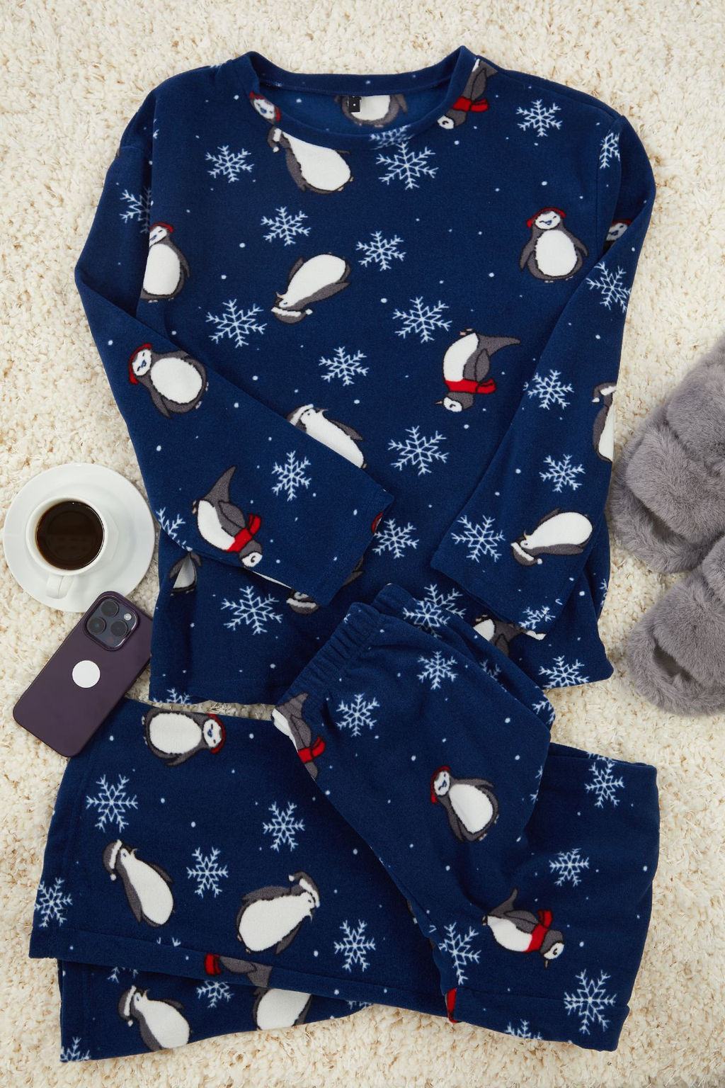 Trendyolmilla Lacivert Penguen/K?s Desenli Polar K?sl?k Orme Pijama Tak?m? THMAW25PT00060
