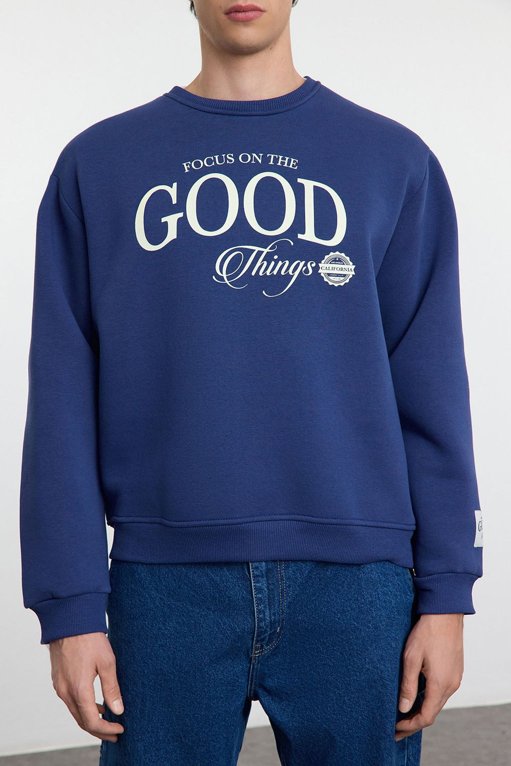 TRENDYOL MAN Lacivert Oversize/Genis Kesim Ici Polar/S?cak Tutan Bask?l? Sweatshirt TMNAW25SW00064 - Trendyolmilla фото 8