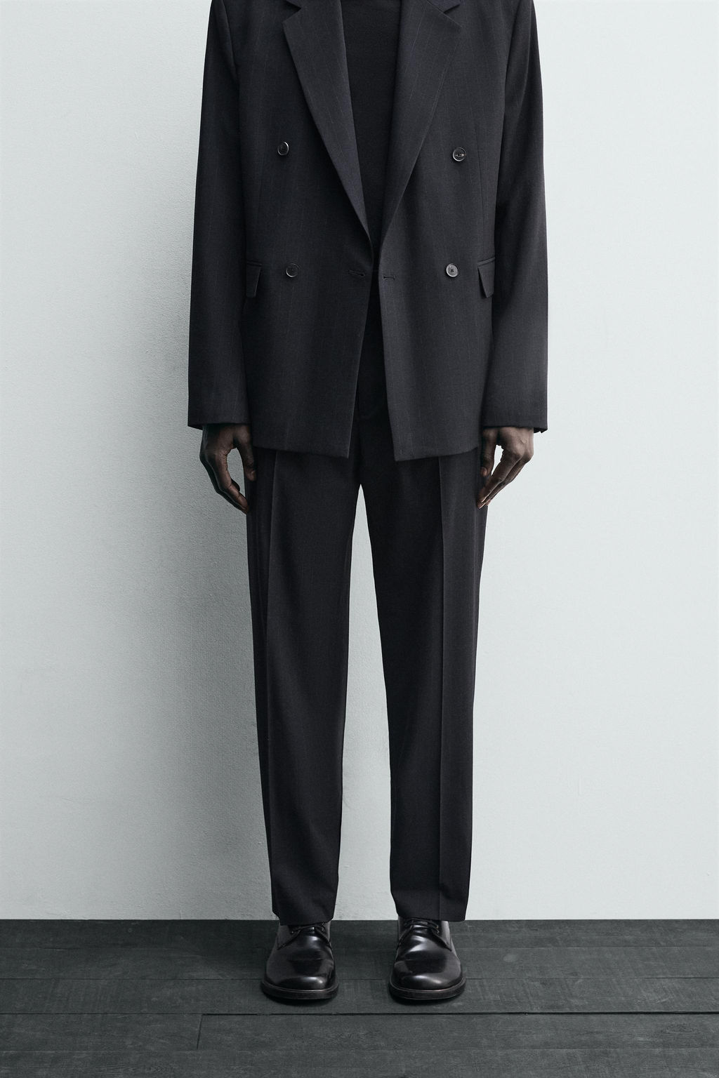 PINSTRIPED SUIT TROUSERS - Zara фото 2