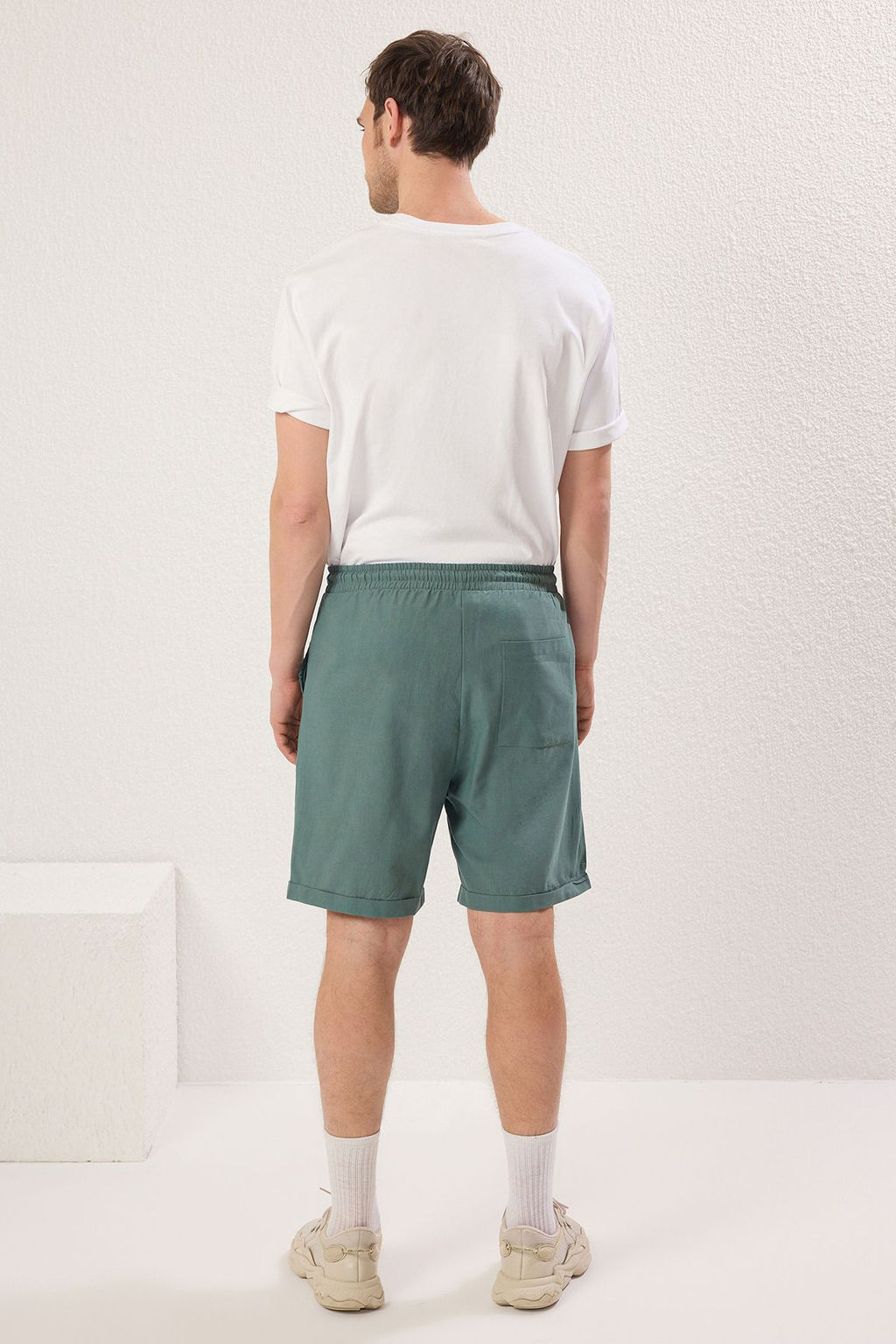 TRENDYOL MAN Koyu Yesil Regular Fit %100 Pamuklu Beli Baglamal? Sort & Bermuda TMNSS25SR00003 - Trendyolmilla фото 4