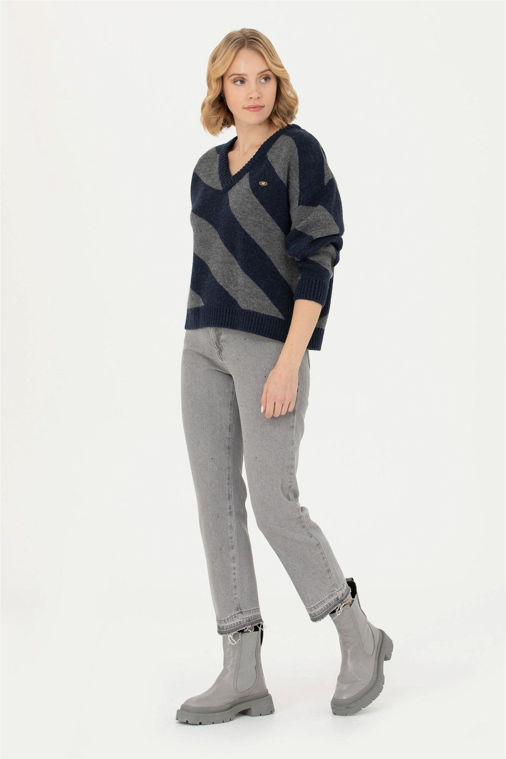 U. S. Polo Assn Женский темно-синий свитер с v-образным вырезом - U.s. polo assn фото 4