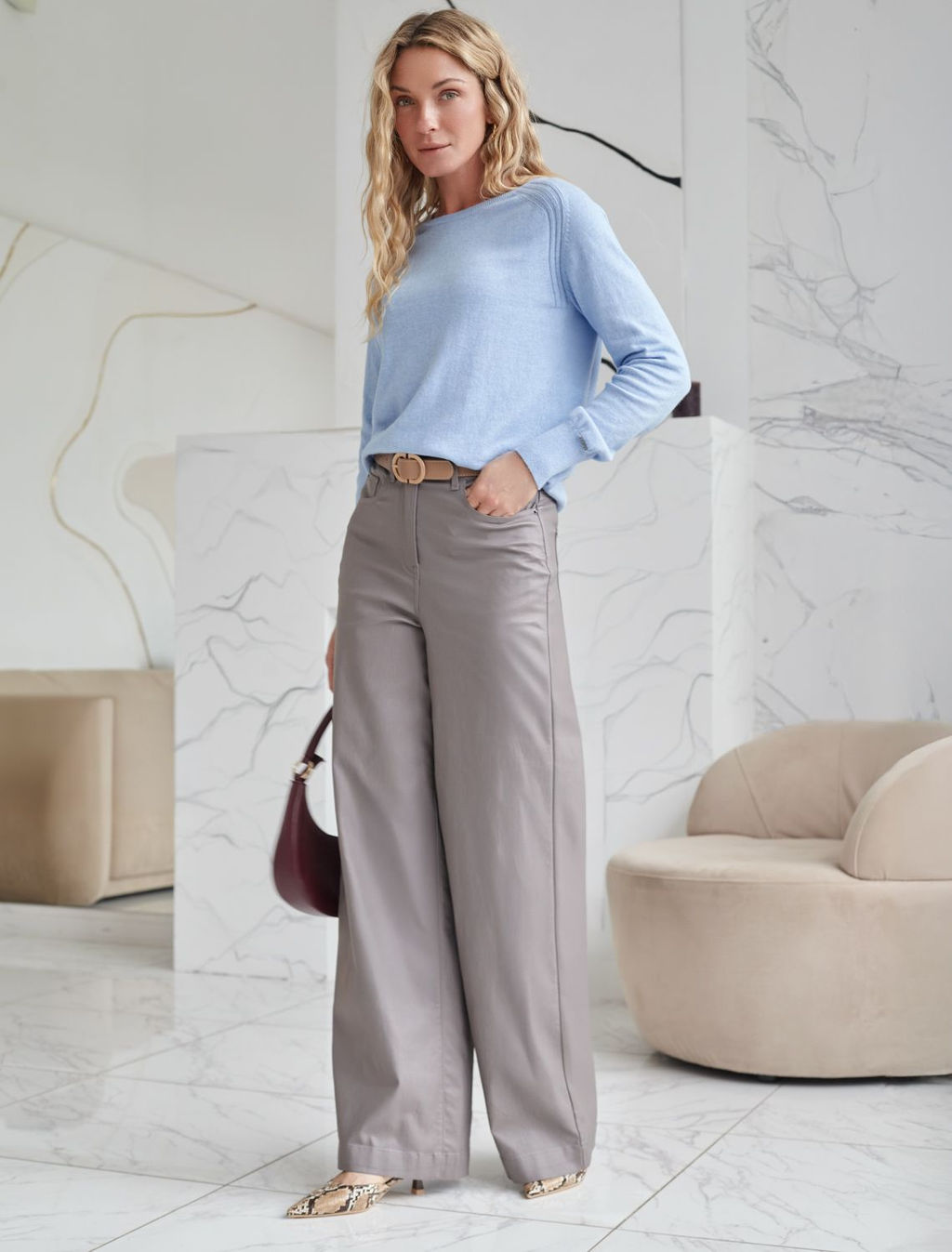 D39.350 Джемпер женский голубой меланж