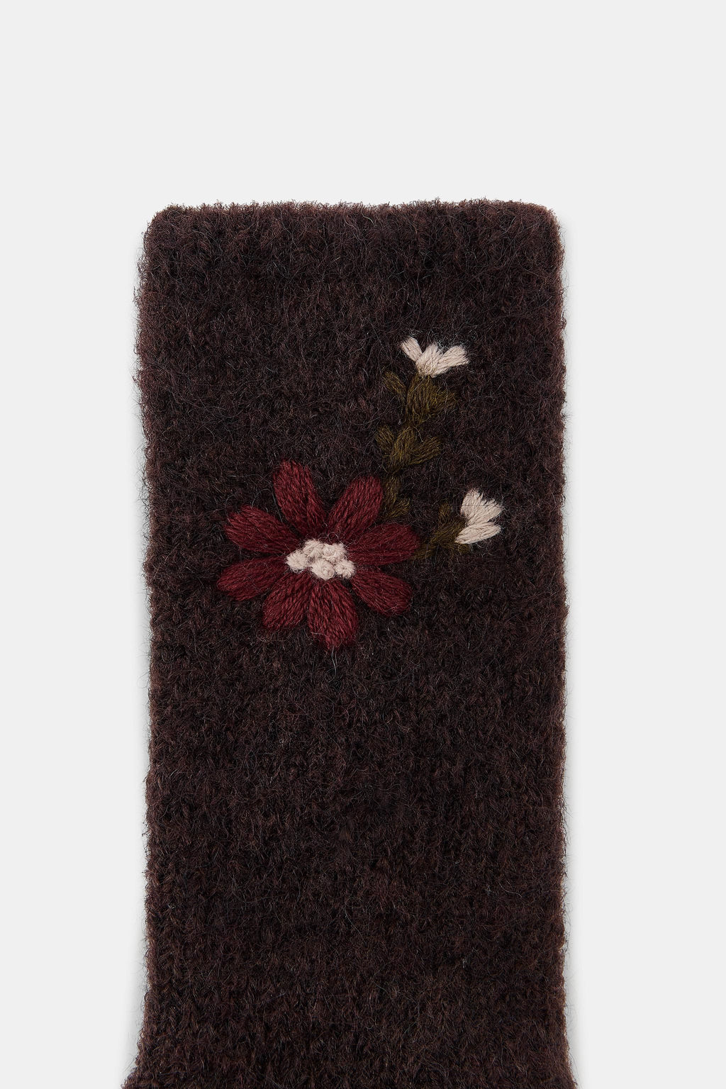 FLORAL EMBROIDERED SOCKS