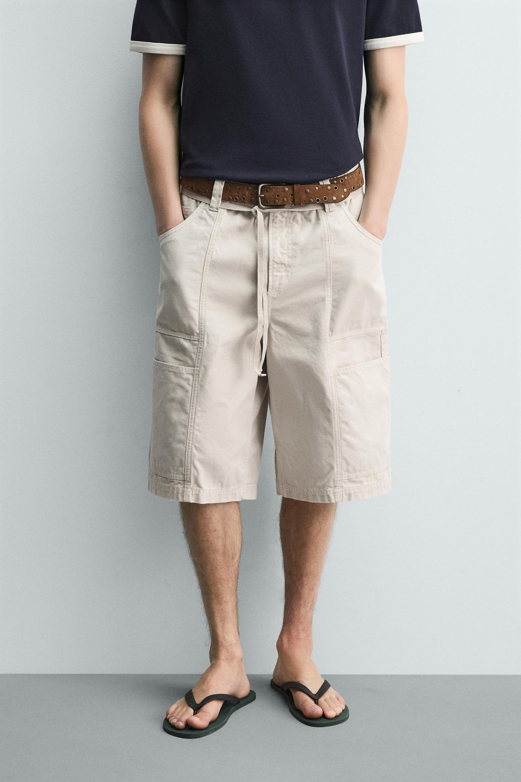 BERMUDA BAGGY FIT CINTUR?N / Piedra