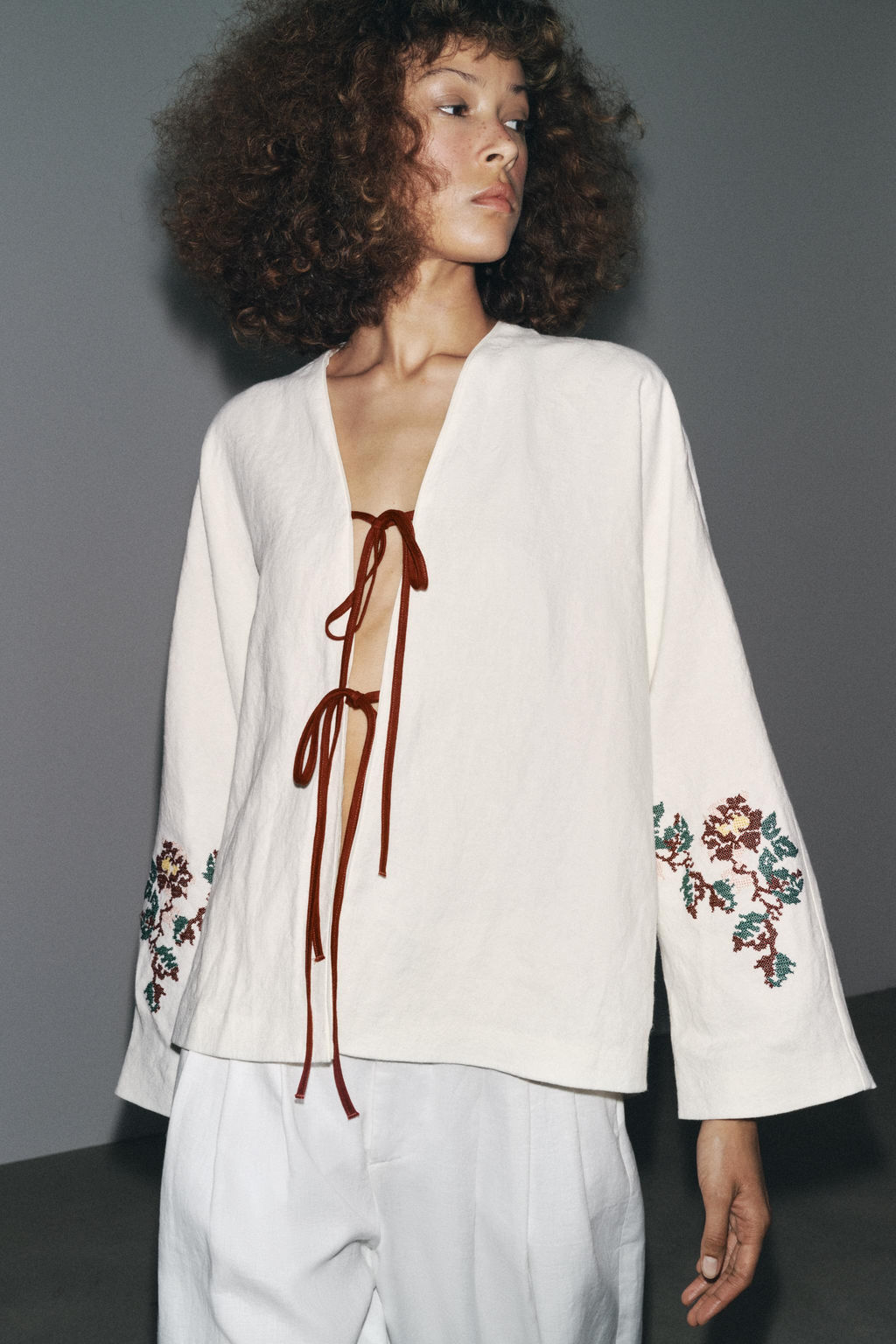 100% LINEN EMBROIDERED KIMONO