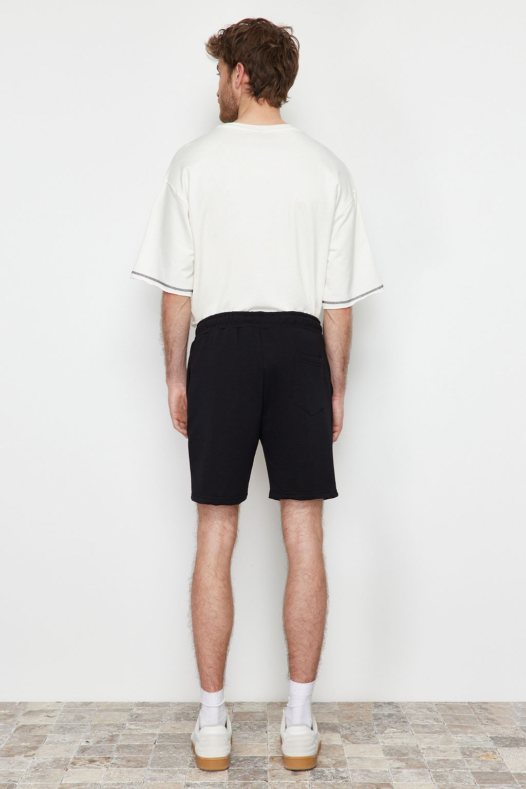 TRENDYOL MAN Siyah Regular/Normal Kesim Basic Sort TMNSS24SR00026 - Trendyolmilla фото 5
