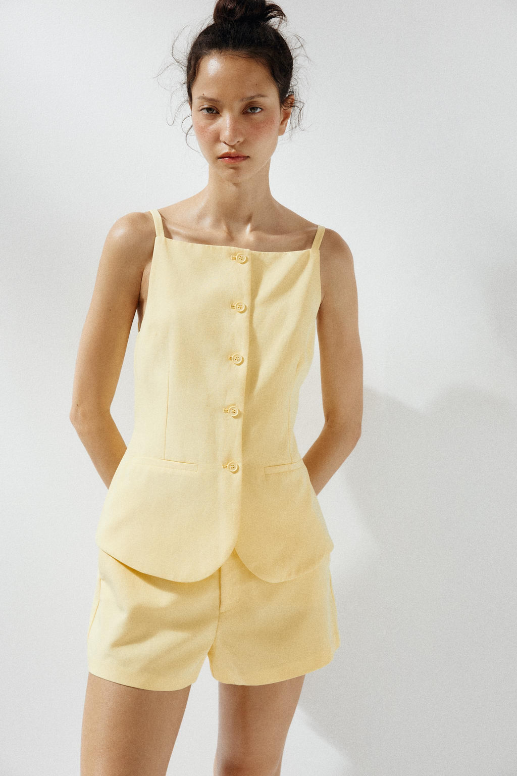 BUTTONED WAISTCOAT TOP - Zara фото 19