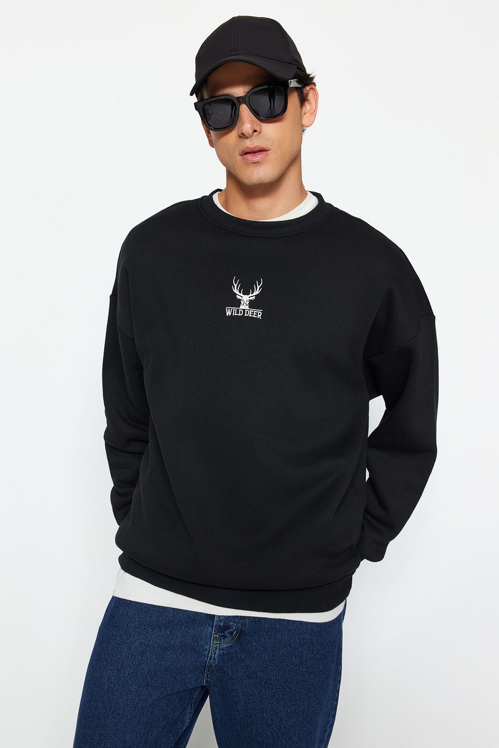 Siyah Oversize/Genis Kesim Uzun Kol Hayvan Nak?sl? Sweatshirt TMNAW24SW00169