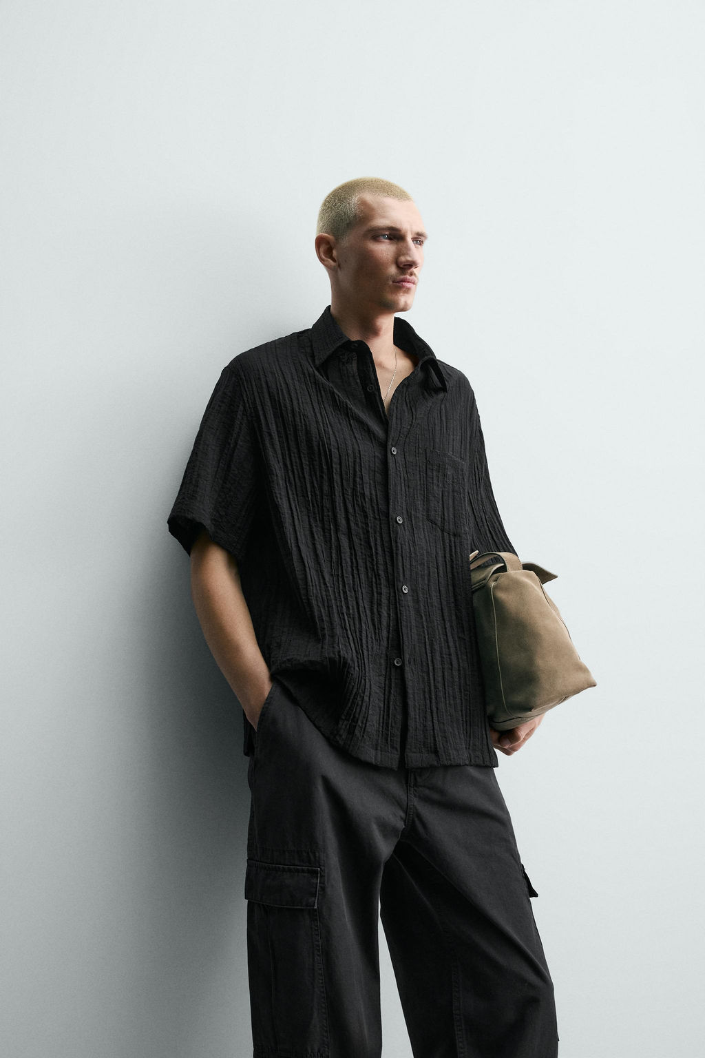 CAMISA FLUIDA ESTRUCTURA RELIEVE / Negro - Zara фото 5