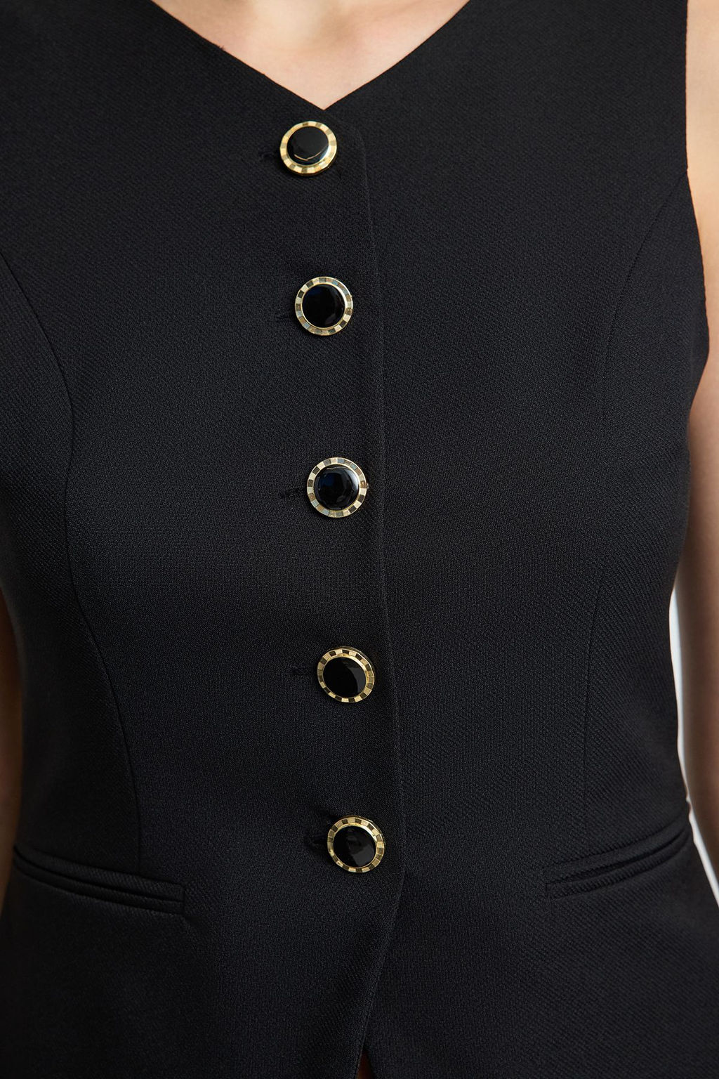 Siyah Fitted Yuvarlak Yaka Dokuma Yelek TWOAW25YE00074