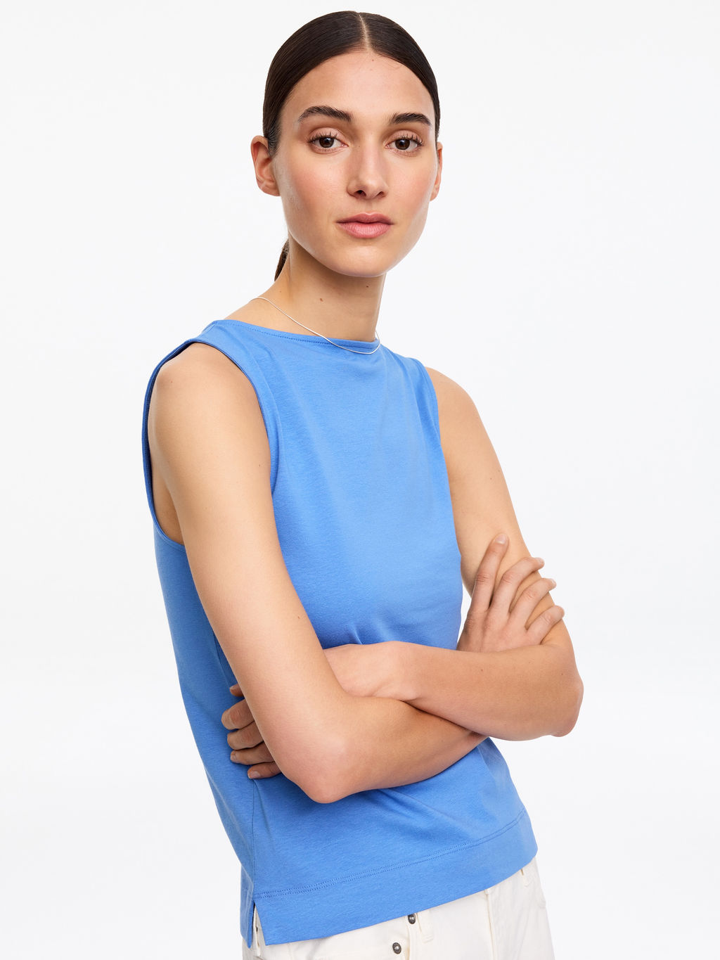 Top sin mangas de tipo deportivo con cuello barco - H&m фото 6