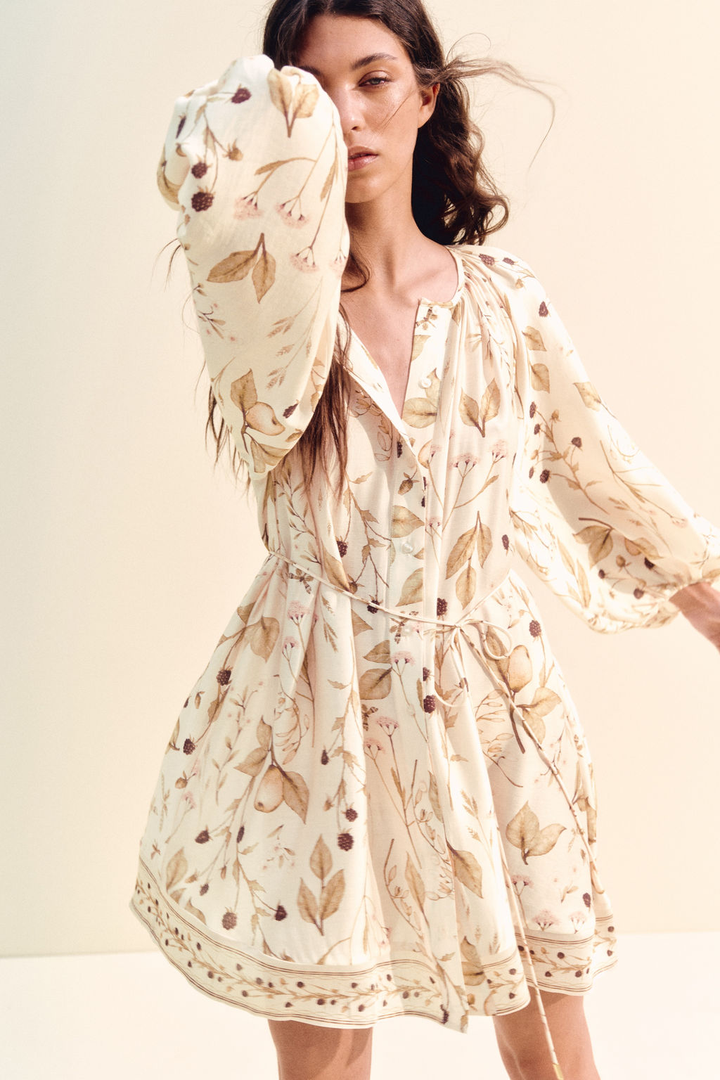 Vestido oversize con cintur?n de anudar - H&m фото 3