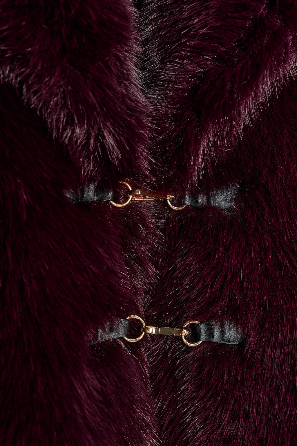 SHORT FAUX FUR COAT WITH FIREMAN CLASPS - Zara фото 9