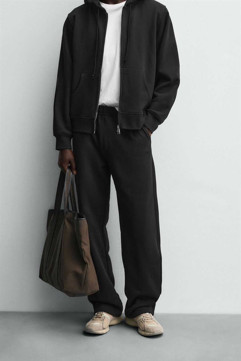 REGULAR FIT JOGGER TROUSERS - Zara фото 2