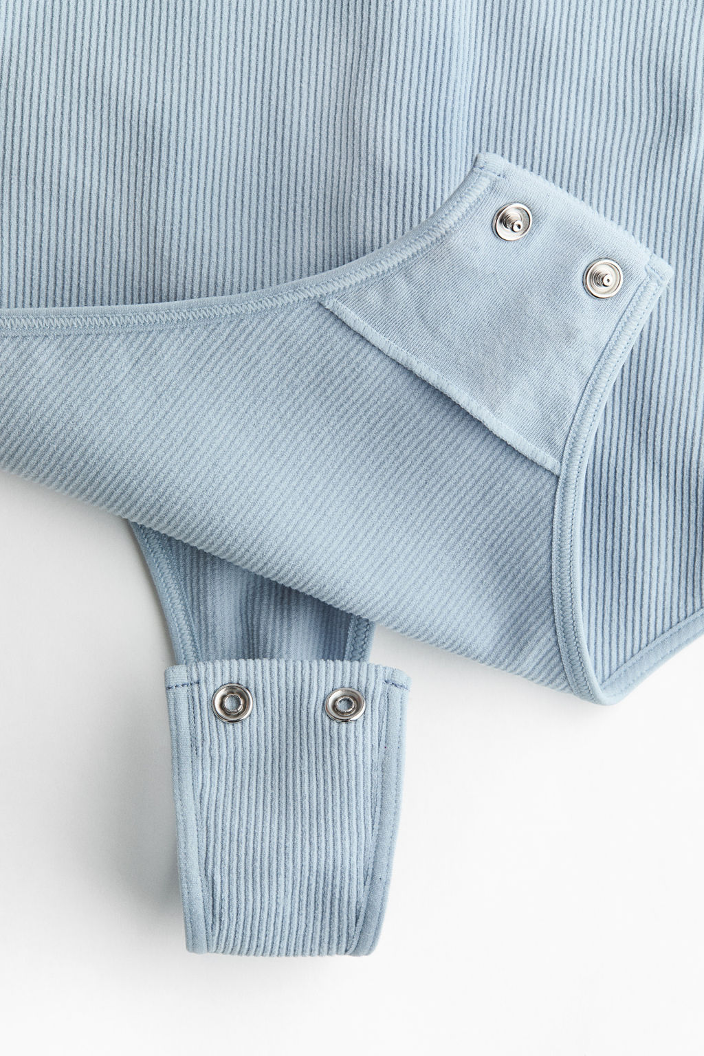 Body tanga con copas acolchadas Seamless - H&m фото 8