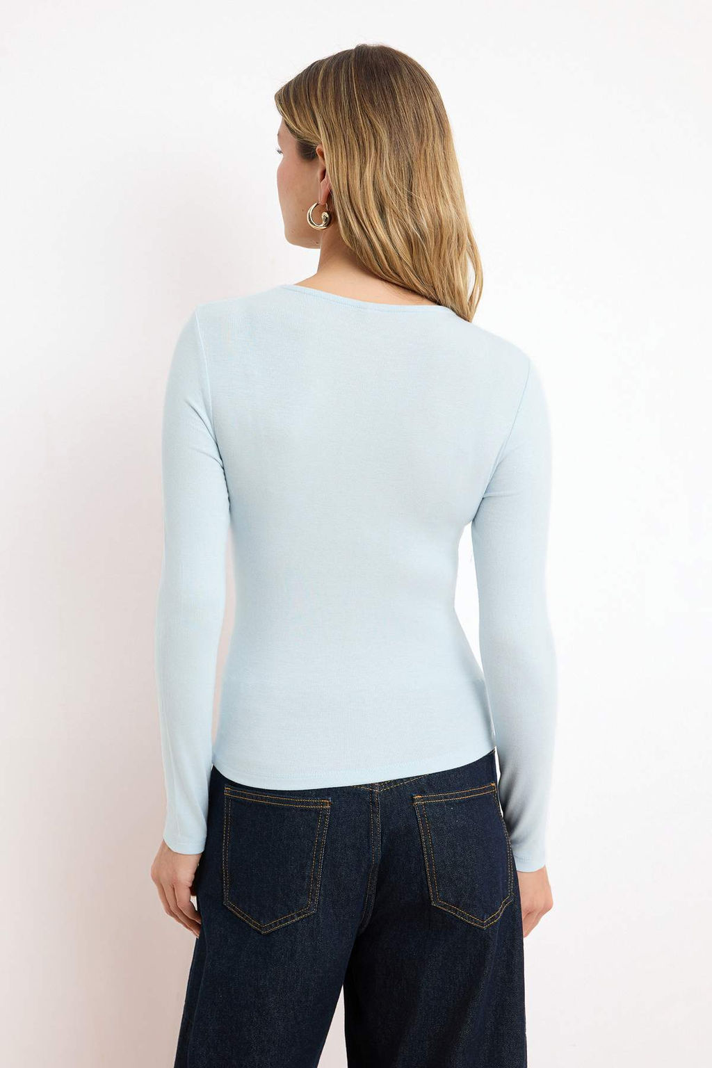 Kahverengi V Yaka Buzgu Detayl? Uzun Kol Esnek Orme Bluz TWOSS26BZ00641 - Trendyolmilla фото 8