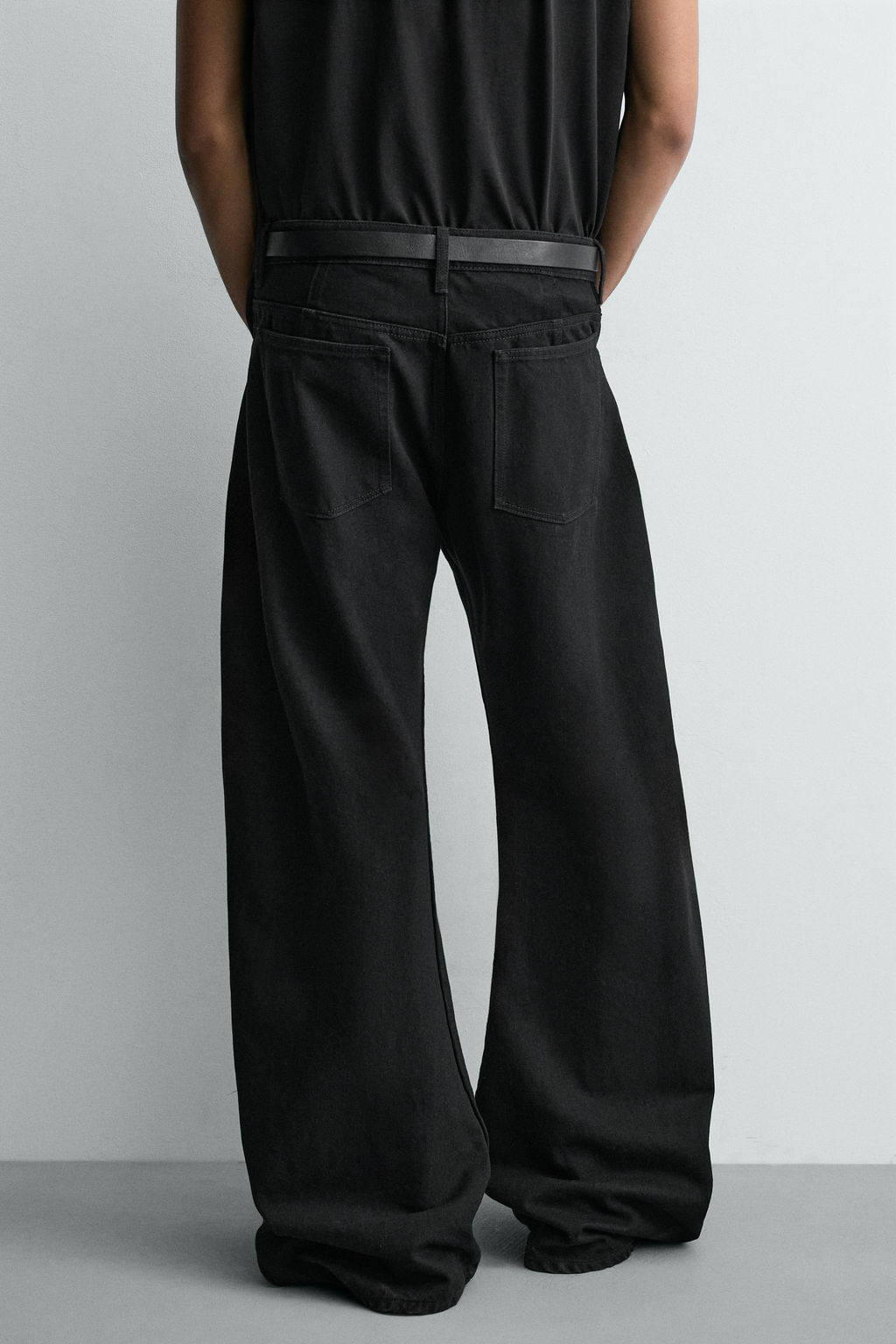 JEANS BARREL FIT CREMALLERAS / Negro - Zara фото 3