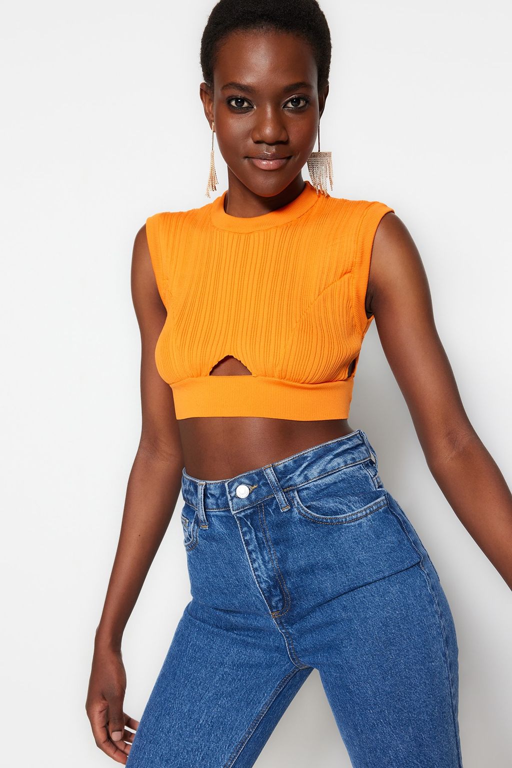 Turuncu Crop Triko Pencere/Cut Out Detayl? Bluz TPRSS23BZ00058