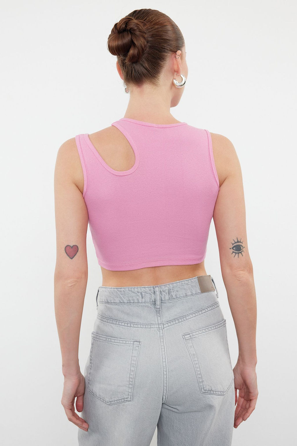 Trendyolmilla Siyah-Beyaz 2li Paket Cut Out Detayl? Fitted Crop Fitilli Esnek Orme Atlet TWOSS23AL00006  фото 13