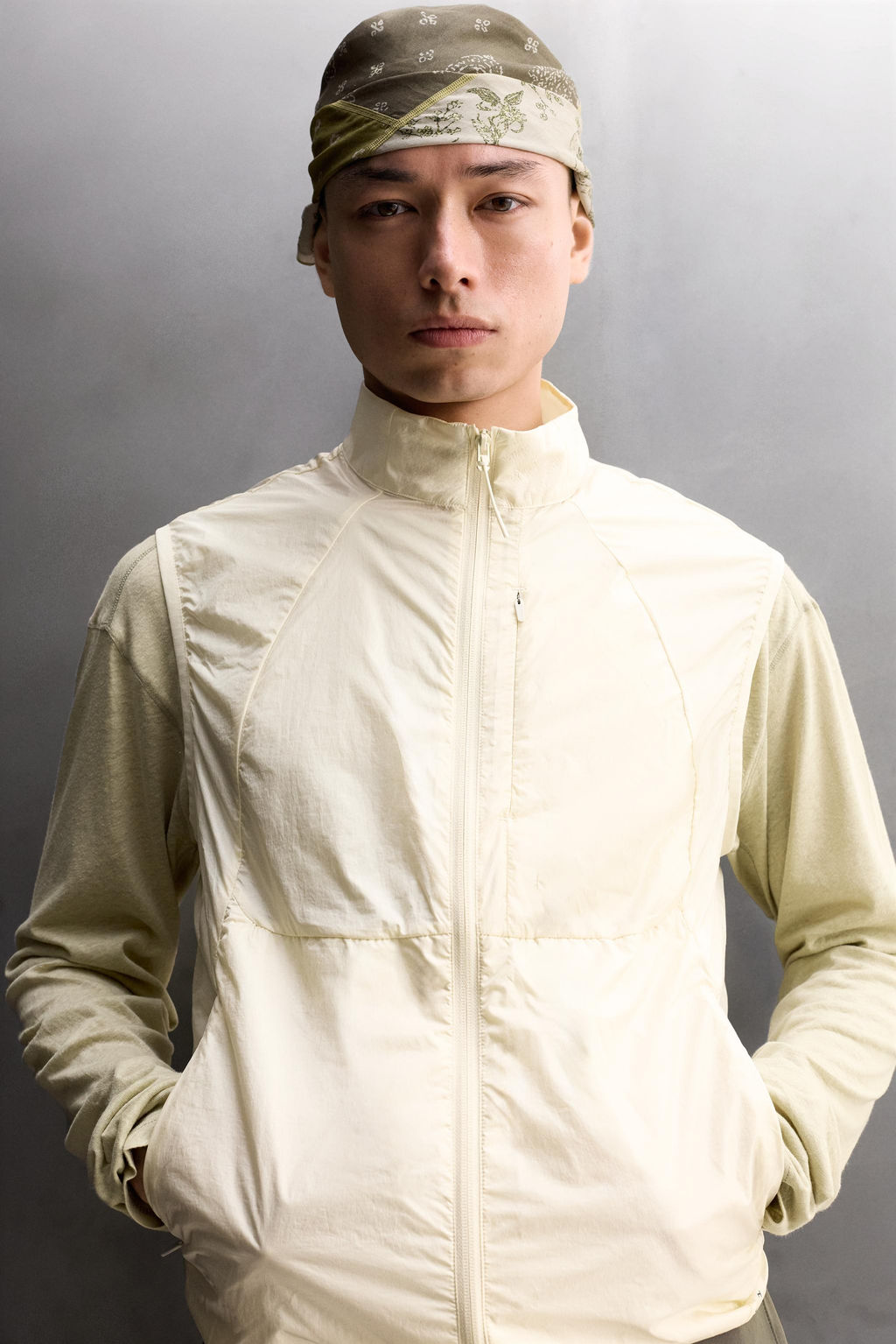 CHALECO T?CNICO LIGERO / Hueso - Zara фото 5