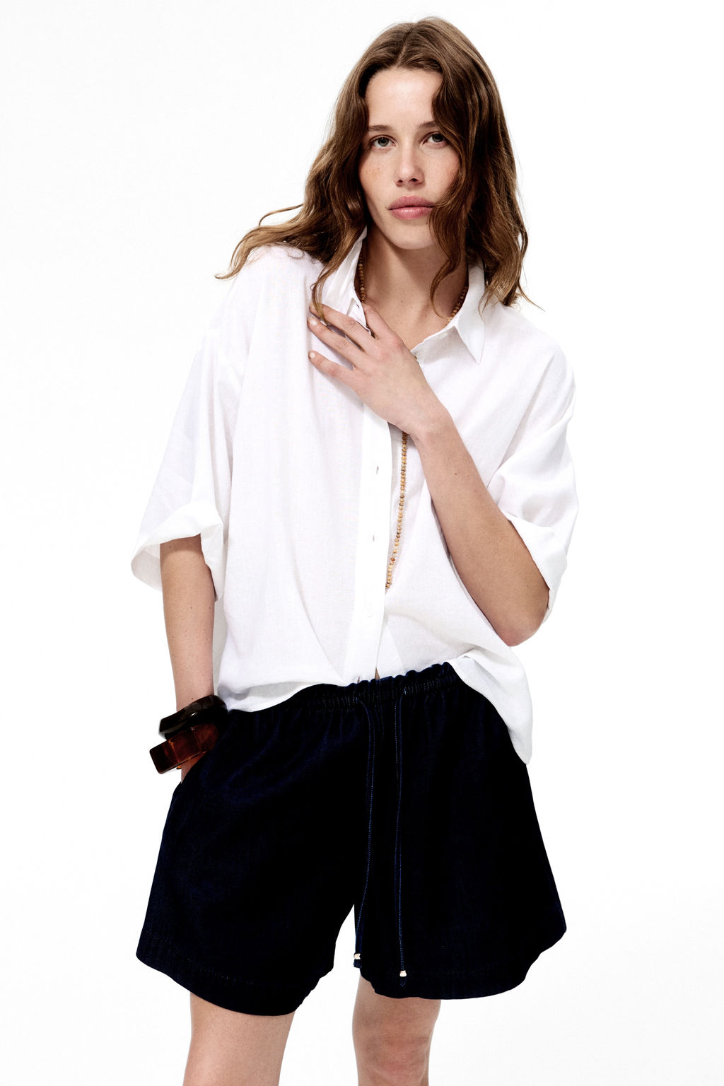 Pantal?n corto en denim con cord?n de ajuste - H&m фото 4