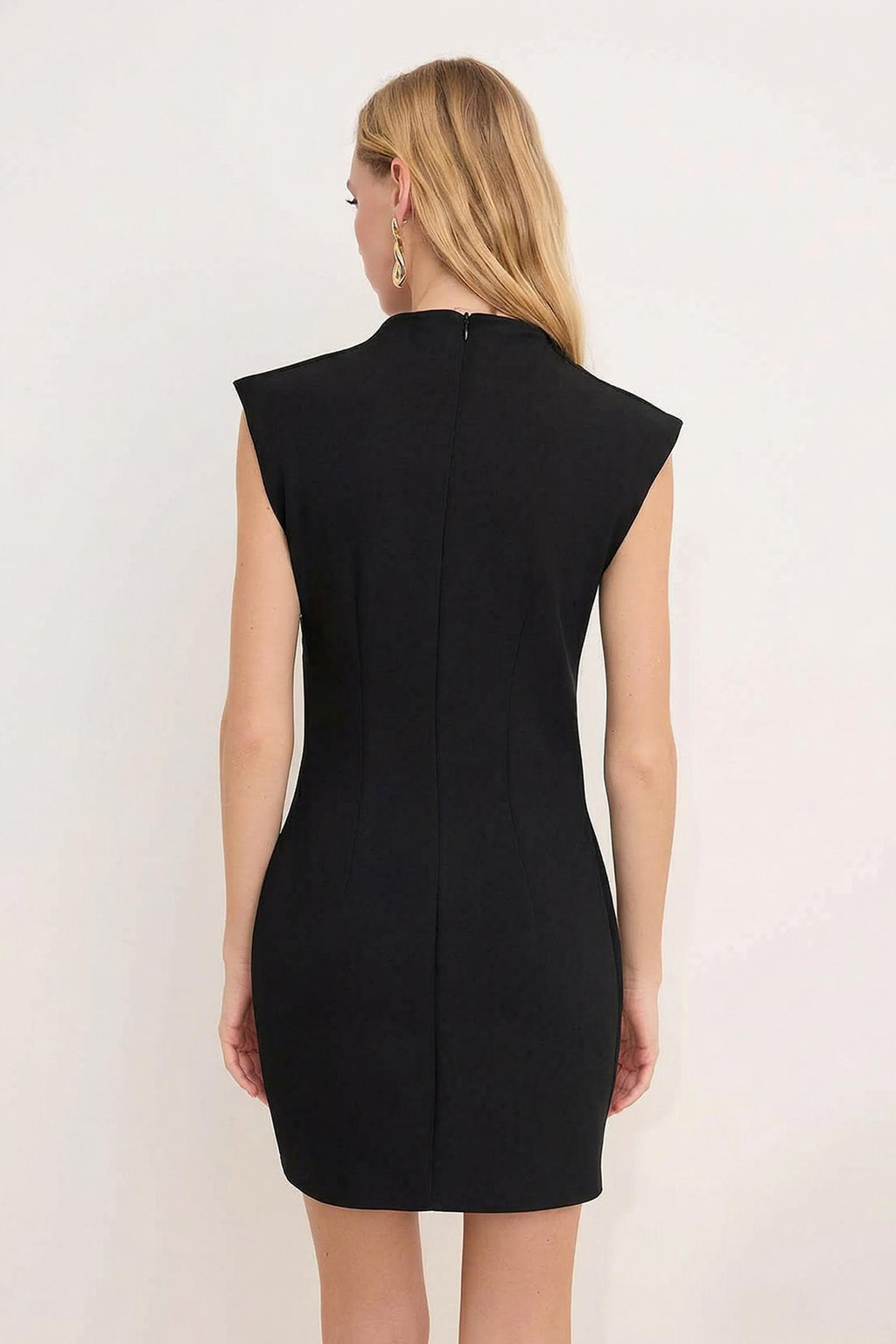 Wardrope Essentials Siyah Dik Yaka K?sa / Mini Esnek Dokuma Elbise TWOSS26EL00306