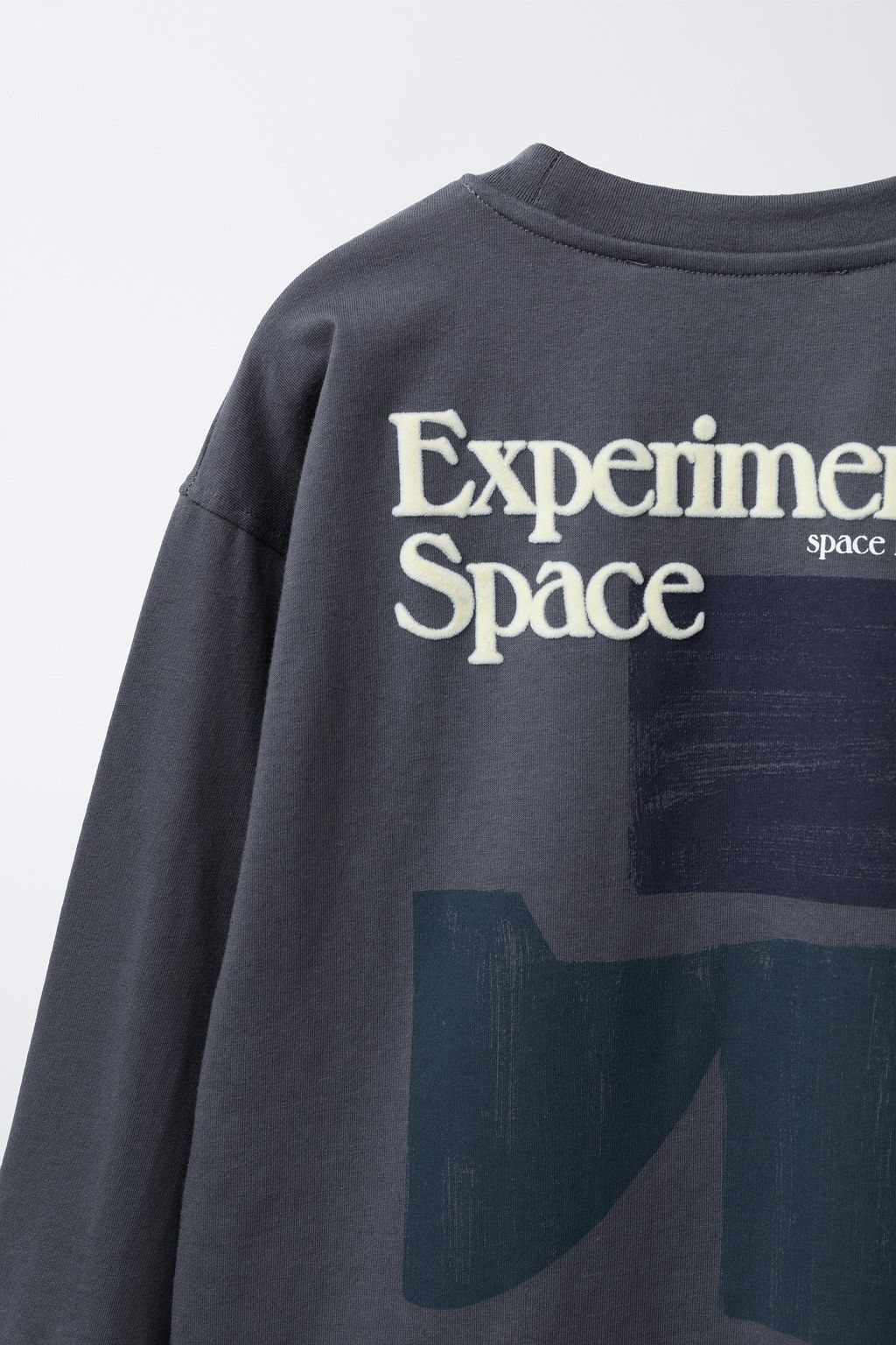 T-SHIRT WITH FLOCKED SLOGAN - Zara фото 4